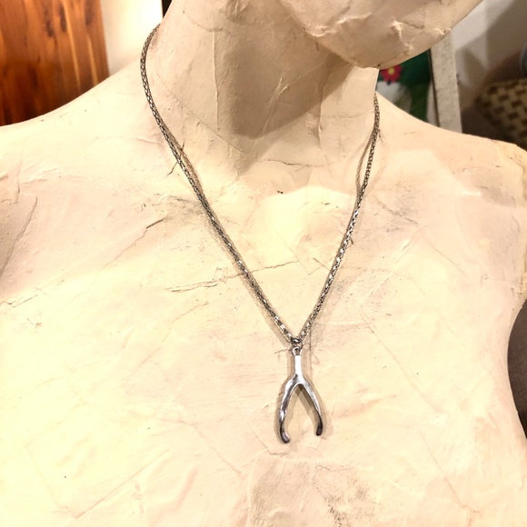 3/$32 VTG 90s Unisex Silver Tone 1.5" L Wishbone Pendant on 18" Necklace Chain - Picture 3 of 12